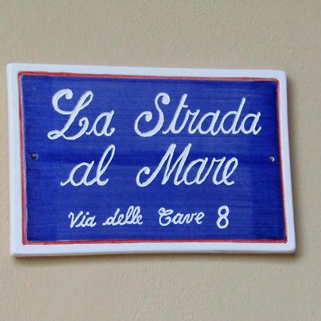 La Strada Al Mare Apartment Специя Екстериор снимка